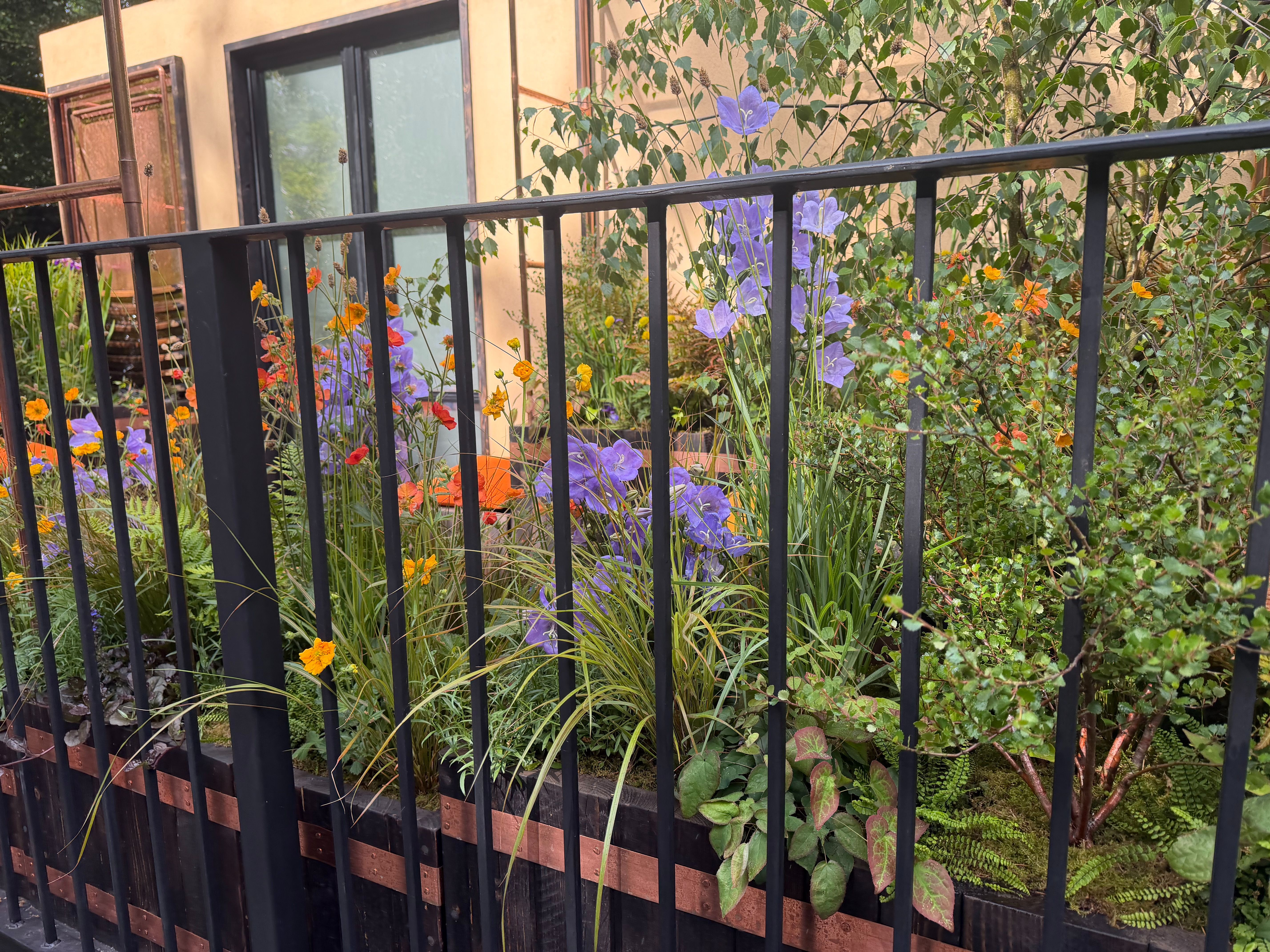 Inspiration from A Balcony Garden at Chelsea